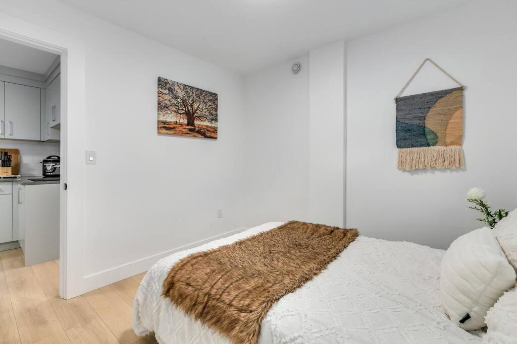 Guest Suite In South Съри Екстериор снимка