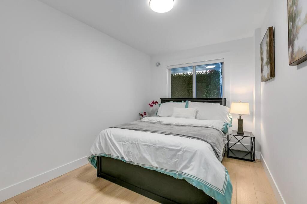 Guest Suite In South Съри Екстериор снимка