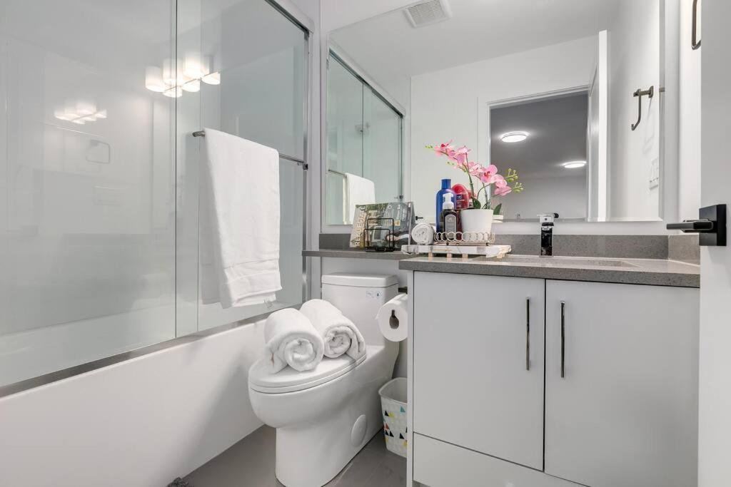 Guest Suite In South Съри Екстериор снимка